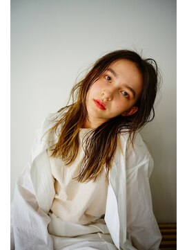 ルーム(Loom.) ニュアンスカールハイライト【Loom./明治神宮前/原宿/表参道】