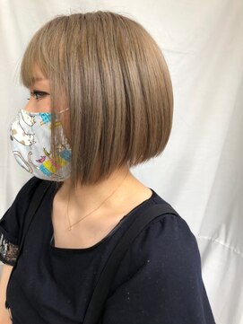 トリックストア(TRICK STORE) 前下がりボブ　アッシュブラウン
