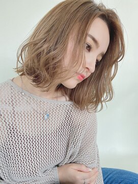 フェンテ(Fuente) ルーズな質感で創る今どきおしゃれボブ