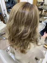 エル(EL by green)&nbsp;(akiko)ハイライトベージュ×ウェーブ