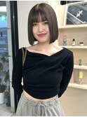 オリーブグレージュ 透明感 タッセルボブ 切りっぱなしボブ 20代