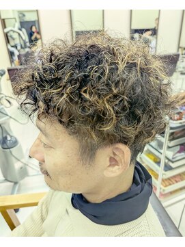 ヘアーワークスミスト 池袋店(Hair Works MIST) クルクルメンズパーマ