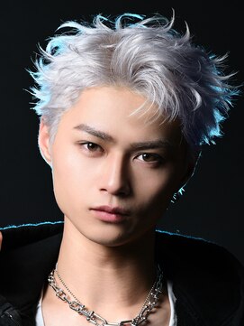 リップス 表参道店(LIPPS) ホワイトカラーアップバングショートウルフ