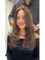 ヨロ 小岩(YOLO)&nbsp;ハイライトバタフライレイヤー海外レイヤーカットイルミナカラー