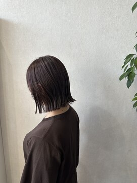 ウル(Uru) 切りっぱなしボブ