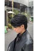初パーマビジネスマンおすすめツーブロックフェザーパーマ