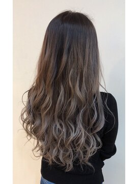 ホワイト(WHITE) バレイヤージュ×グラデデザインカラー×WHITE草柳