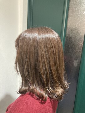 キー(KEY) 外ハネミディ