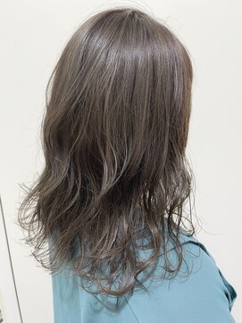 ビューティーマーケット アングゥ イオンモール名取(BEAUTY MARKET ungu) オリーブグレー