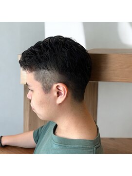 フレンズ 手稲店(friend's) 刈り上げサマーカットツーブロックショートアップバング札幌