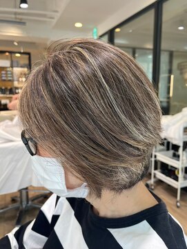 ジュイール(jouir) ダブルカラーショートボブインナーカラーハイライトケアブリーチ