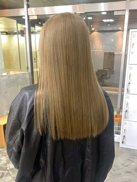 イェッカ(YECCA) ハニーベージュ＊