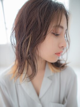 プラスワン(plus+one) モテ髪ウルフレイヤー/インナーカラー