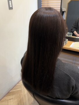 アルター(aL ter) 【ロング×ブラウン】ホワイトグレージュ/ミニウルフ/林愛華