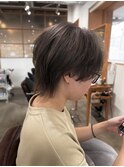 センターパートウルフ