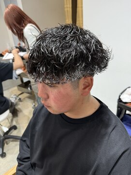 コレット 宇都宮(collet Gigi) シャドウパーマ フェザーパーマ  センターパート