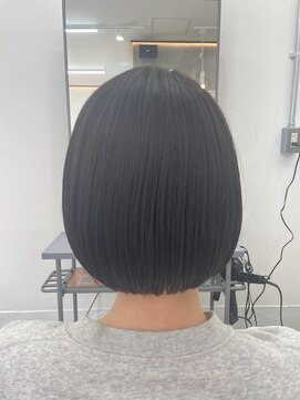 パル(PAL) 暗めアッシュボブ