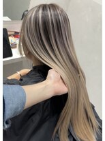 サロウィン 那覇店(SALOWIN)&nbsp;ブロンドバレイヤージュカラー