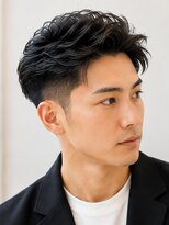 サーカス バイ ビュートリアム 青山(CIRCUS by BEAUTRIUM)&nbsp;ビジネスショートニュアンスパーマ刈り上げツーブロック