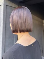 ニュートライズ(NEUTRIZE) 切りっぱなしタイトボブ×くすみラベンダー