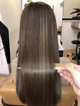 アコンプリッシュ 代官山 恵比寿(accomplish) プラチナミネコラ