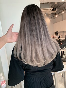 アライブ ハラジュク(ALIVE harajuku) 【ALIVE】ホワイトバレイヤージ