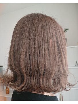 ヘアデザイン ノア(Noa) 大人ベージュ