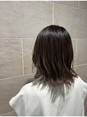 20代30代40代外ハネアッシュグレージュ肩ライン耳掛け