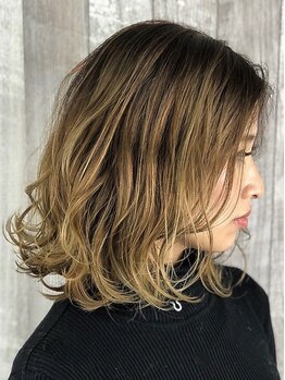 クオレヘアー 昭和町店(Cuore hair)の写真/透明感×艶感たっぷり◎今話題の最強発色“高発色カラー”！季節感を楽しむあなたに似合うカラーをご提案♪