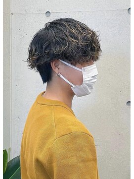 カンゴール サロン トウキョウ セントラル 原宿(KANGOL SALON TOKYO CENTRAL) マッシュウルフ　ジェンダーレス　ボーイッシュ　波巻き