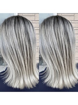 アイスリー(I×3) シャドウルーツ×ホワイト系