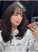 韓国風レイヤーカットで小顔＆垢抜け美人ヘアを実現