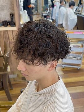 バロンドール 金沢文庫(Ballon d'or) 波巻きパーマ/メンズパーマ/シャドウパーマ