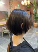 ショートボブで抜け感スタイル。【藤沢駅/藤沢】