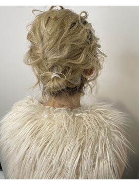 ローウェ 青山 表参道(Louwe) ヘアアレンジ/ボブアレンジ/ミディアムアレンジ