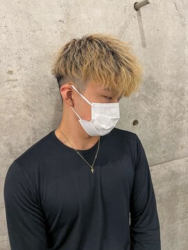 イーラ(era) 金髪×マッシュ×波打ち