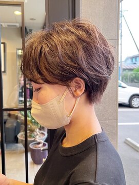 メゾン アヴァロ(Maison Avallo) ニュアンスパーマのショートマッシュスタイル