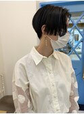 【F.】中崎町20代30代センターパートかりあげハンサムショート