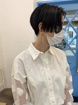 エフ ヘアーアンドリラクゼーション(F. hair & relaxation) 【F.】中崎町20代30代センターパートかりあげハンサムショート
