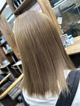 ラフ(LAFF) ＃イメチェン＃ハッシュカット＃レッドブラウン#似合わせカット