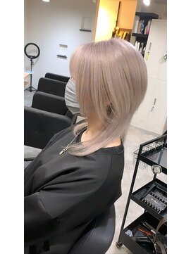 ラフ 難波店(LAFF) #黒髪#ボブルフ#ネビージュ#小顔#ワンレン