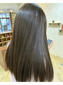 縮毛矯正で扱いやすい極上のサラ艶髪に!