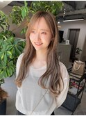 髪質改善酸性ストレートとブリーチしない透明感カラーが得意です