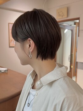 エニエンメイクス 立川(ENIEN MAKE'S) 耳掛けショート/切りっぱなし/オリーブベージュ/レイヤーカット