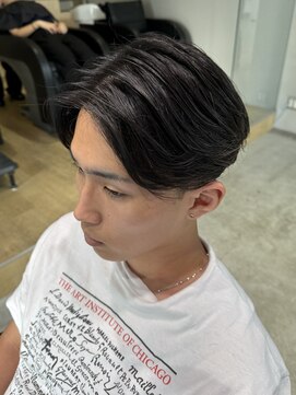 レタッチ バイ フィフス 天神大名(RETOUCH by fifth) ニュアンスパーマセンターパート毛流れパーマメンズヘア波巻き