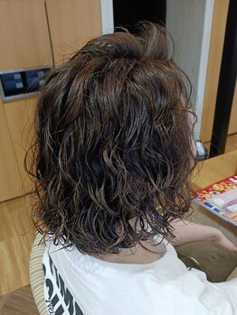 クルタ(KULTA)の写真/【南郷7丁目/デザイン性×ボリューム感】丁寧なカウンセリングで大人女性の"なりたい"パーマを再現します♪