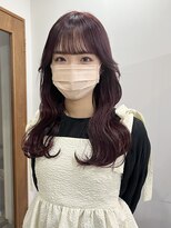 サクラ オモテサンドウ(SAKURA)&nbsp;カシスピンク ブリーチカラー ぱっつん前髪 表参道