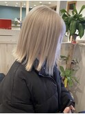 ホワイトベージュ×外ハネボブ