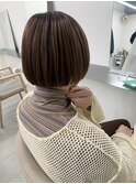 ショートから伸ばしていく途中のミニボブスタイル