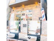 ヘアーサロン新華の雰囲気（フェード×パーマのお洒落スタイル！明るい髪にも大丈夫です！）
